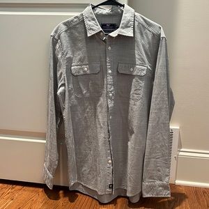 NWT Vineyard Vines sage green button down shirt